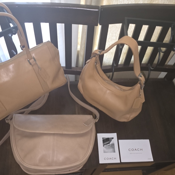 4 VINTAGE COACH BAGS - Picture 1 of 8